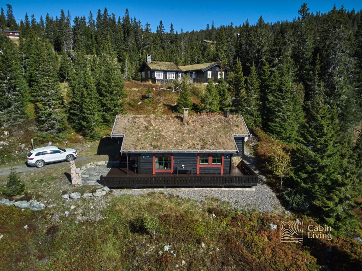 Centrally Located Cottage At Sjusjoen Ski Center Exterior photo